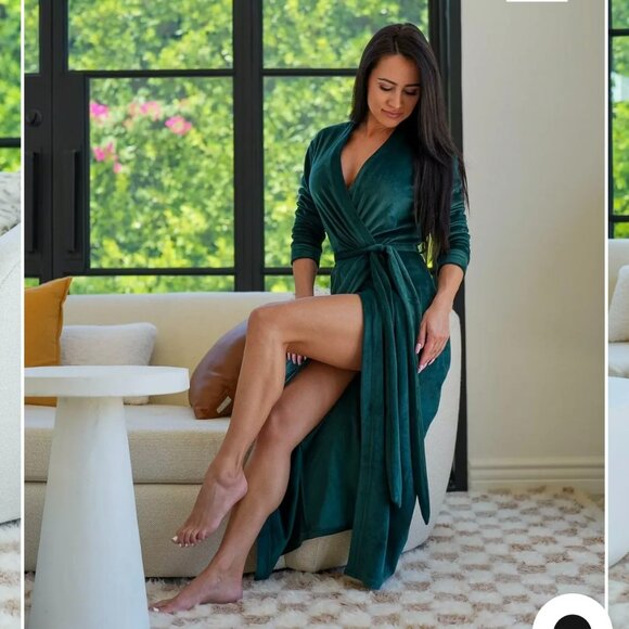 Elegant Green Women's Robe - Picture 2 of 12